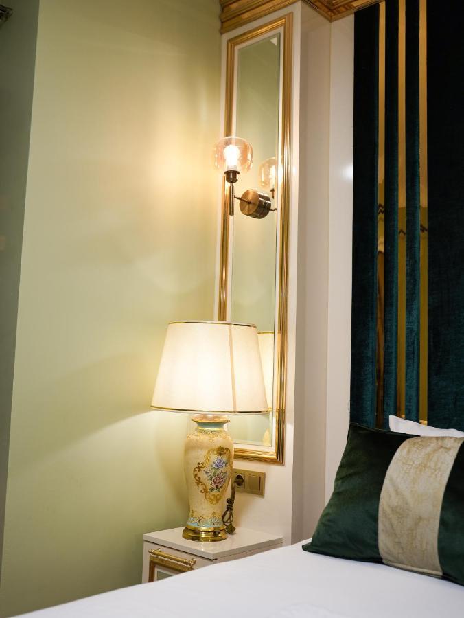 Whitemoon Hotel Suites Taksim Istanbul Exterior photo