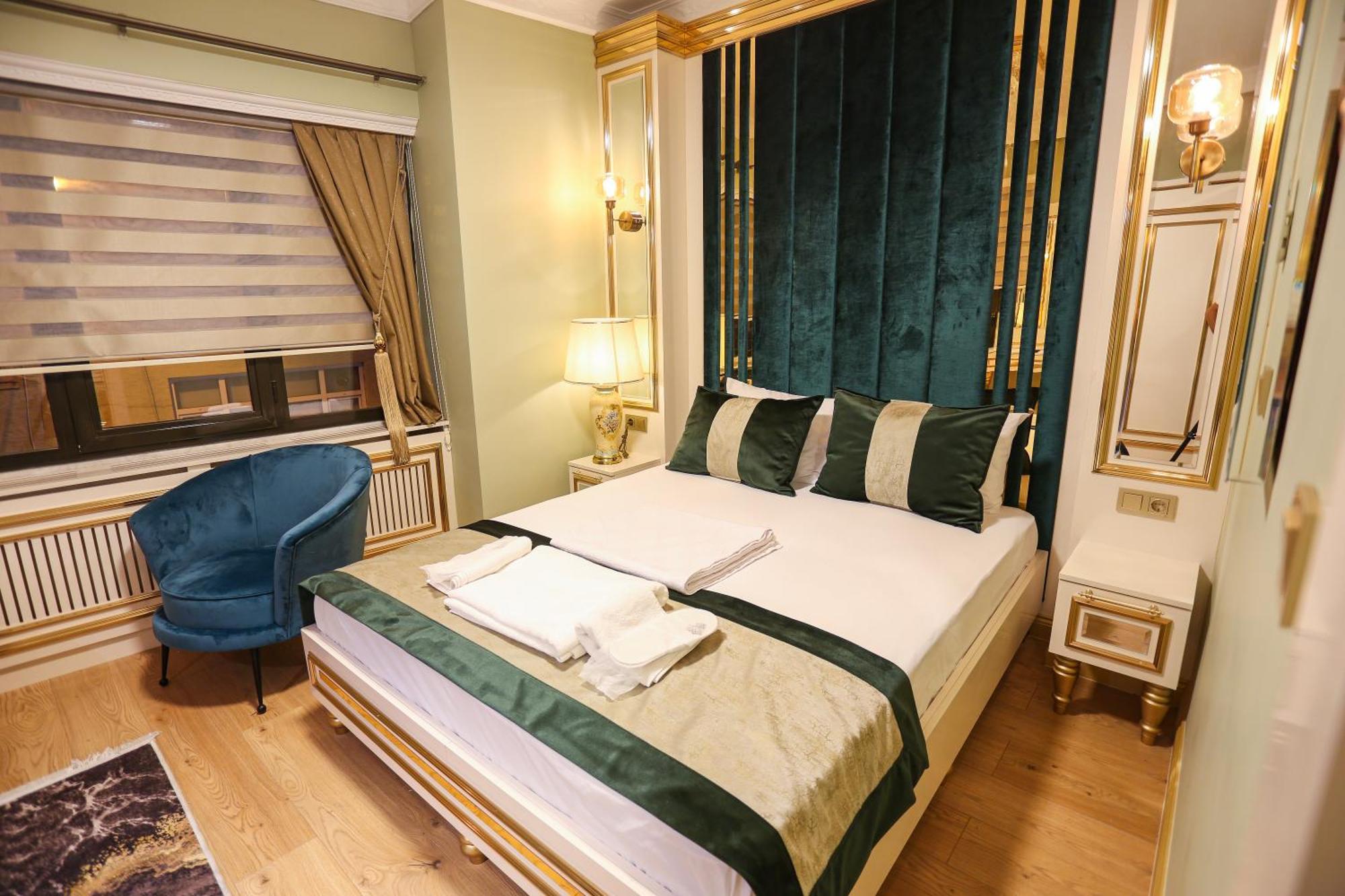 Whitemoon Hotel Suites Taksim Istanbul Exterior photo