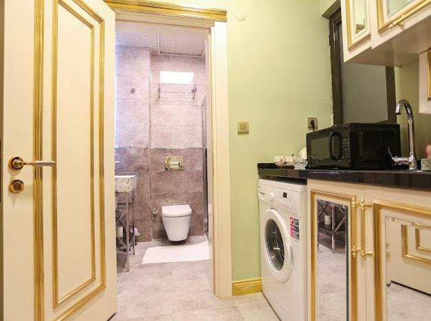 Whitemoon Hotel Suites Taksim Istanbul Exterior photo